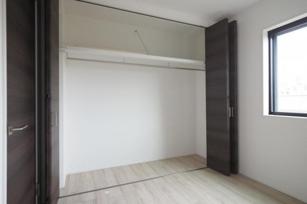 志木市中宗岡2丁目　新築一戸建て 収納