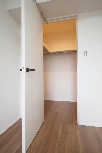 レクセル朝霞　5階 ウォークインクローゼット