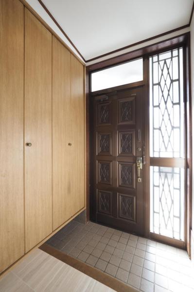 所沢市東狭山ヶ丘1丁目　中古戸建て 玄関