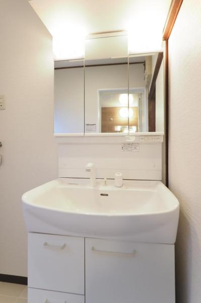 所沢市東狭山ヶ丘1丁目　中古戸建て 洗面化粧台