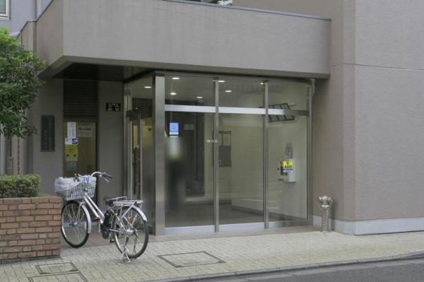 上石神井ハイム　3階 エントランス（外）