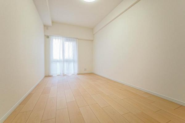 【駅徒歩7分・三方角部屋】アーベイン鶴瀬ウェルディ　4階 