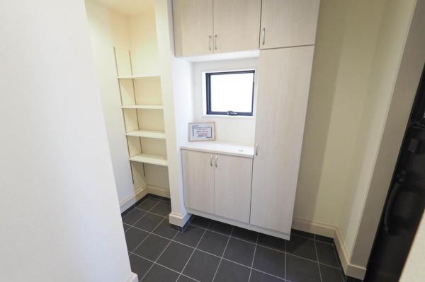 【土地40坪・4ＬＤＫ】川越市藤間　新築一戸建て 玄関