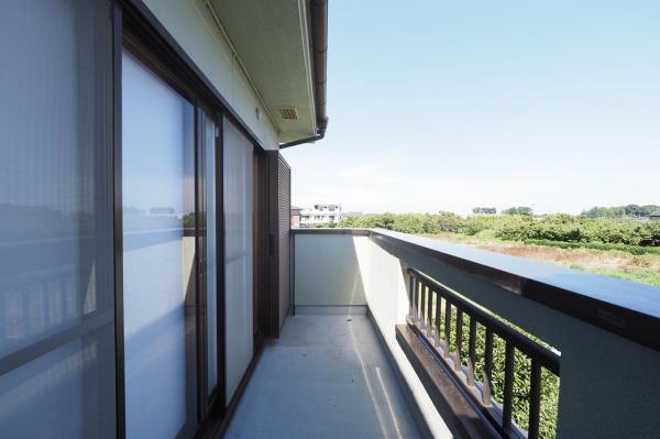 日高市南平沢　中古一戸建て バルコニー