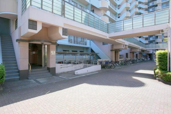 ガーデンハイツ小平1番館　4階 エントランス（外）