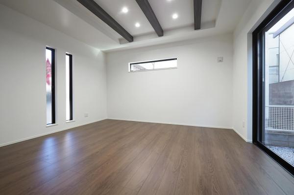 朝霞市宮戸2丁目　新築一戸建て リビングダイニング