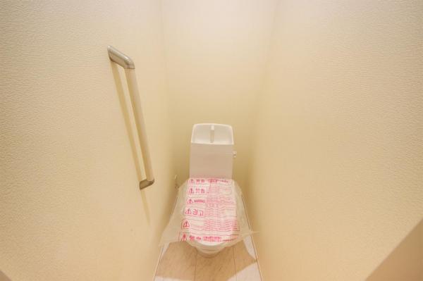 【初春おすすめ物件　ZEH省エネ住宅】富士見市鶴馬3丁目　新築一戸建て トイレ