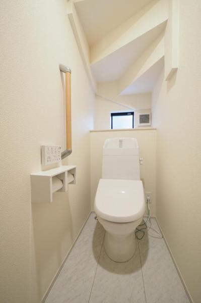 入間市大字新久　新築一戸建て トイレ