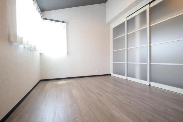 【見学予約受付中♪／角地／スカイバルコニー】清瀬市中里5丁目　未入居一戸建て 寝室