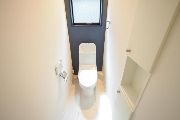 【見学予約受付中♪／角地／スカイバルコニー】清瀬市中里5丁目　未入居一戸建て トイレ