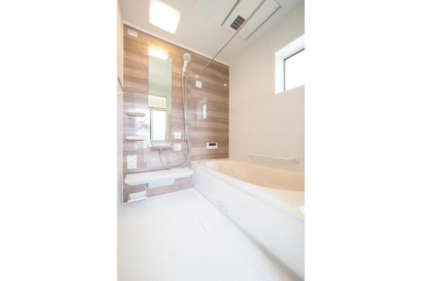 【見学予約受付中♪／角地／スカイバルコニー】清瀬市中里5丁目　未入居一戸建て 浴室