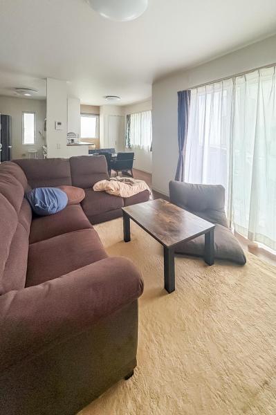 狭山市上奥富　中古一戸建て リビングダイニング