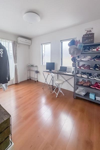 狭山市上奥富　中古一戸建て 洋室