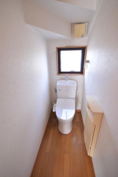 【住協おあずかり物件】日高市鹿山　中古一戸建て  トイレ