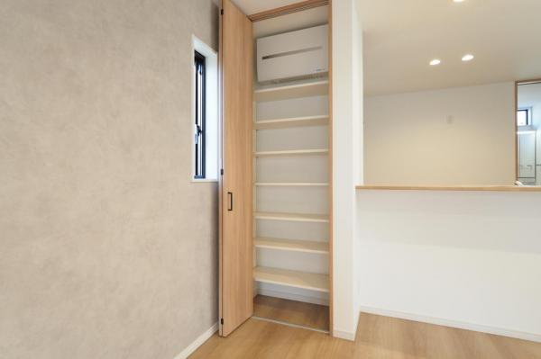 川越市的場　未入居中古一戸建て 収納