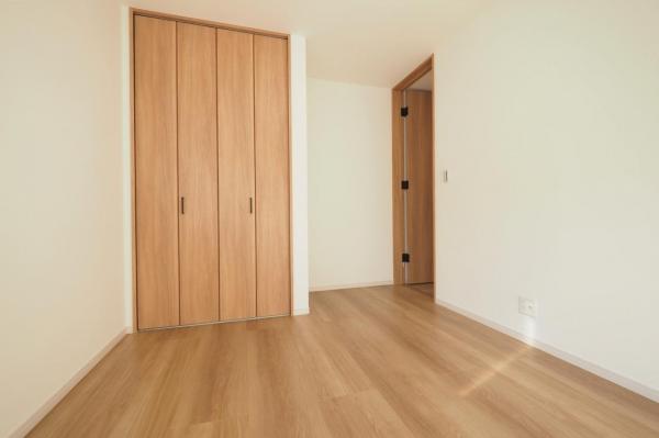 川越市的場　未入居中古一戸建て 洋室