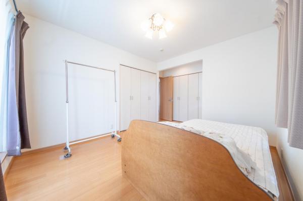 【住協のお預かり物件／全居室南向き】日高市横手　中古戸建 寝室