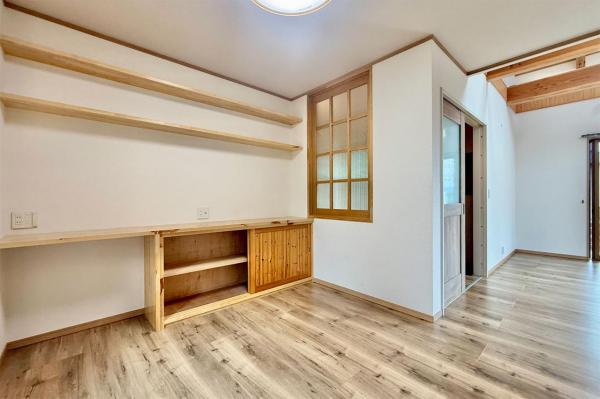【８月おすすめ物件】毛呂山町目白台3丁目　中古一戸建て リビングダイニング