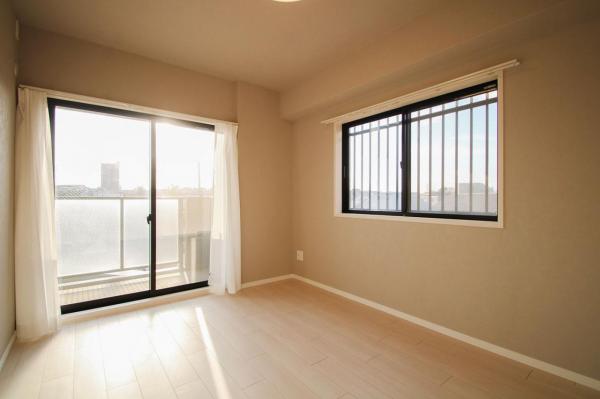 レーベンハイム和光ヒルズ弐番館　2階 洋室