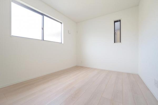 【2月おすすめ物件！】入間市高倉5丁目　新築一戸建て　全2棟 子供部屋