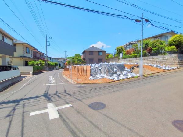 東村山市多摩湖町3丁目　土地 前面道路含む現地写真