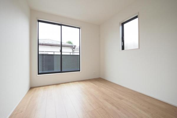 狭山市広瀬東4丁目　新築一戸建て 洋室