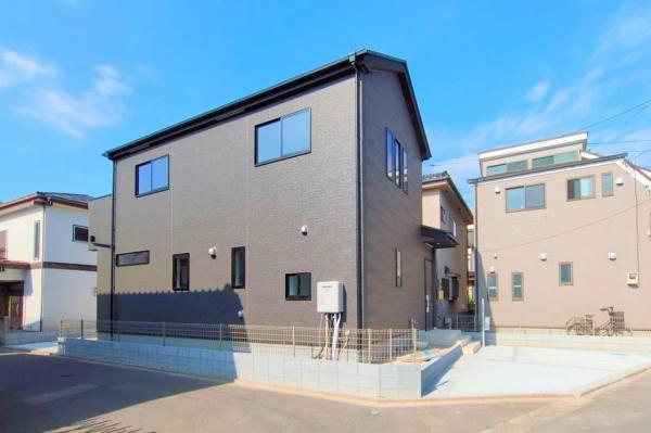 狭山市広瀬東4丁目　新築一戸建て 駐車場