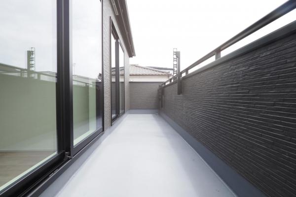 狭山市広瀬東4丁目　新築一戸建て バルコニー