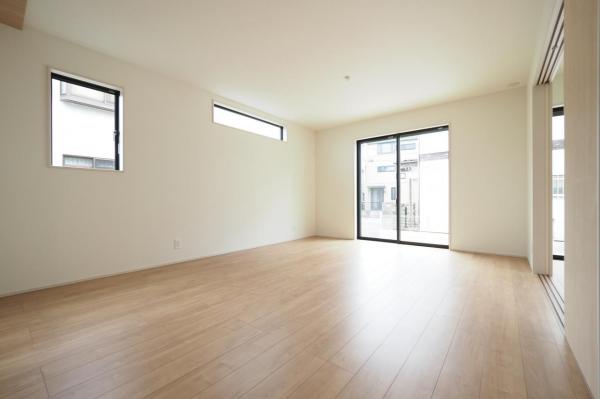 狭山市広瀬東4丁目　新築一戸建て リビングダイニング