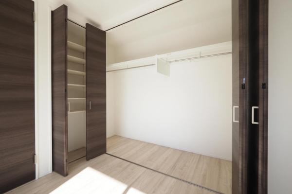 所沢市西狭山ケ丘1丁目　新築一戸建て 収納