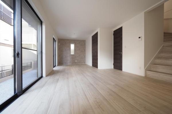 所沢市西狭山ケ丘1丁目　新築一戸建て リビングダイニング