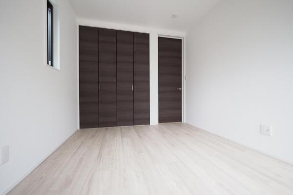 所沢市上新井4丁目　新築一戸建て 洋室