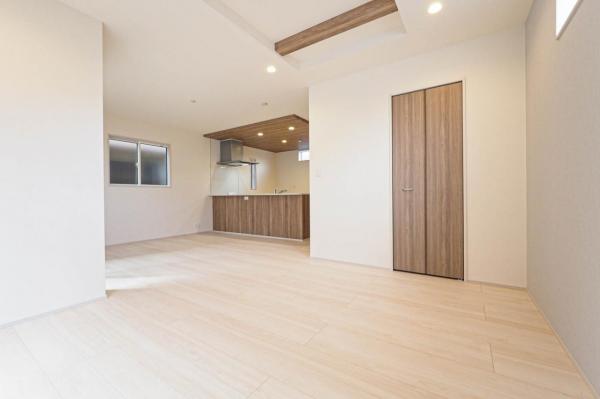 ふじみ野市亀久保　新築一戸建て リビング