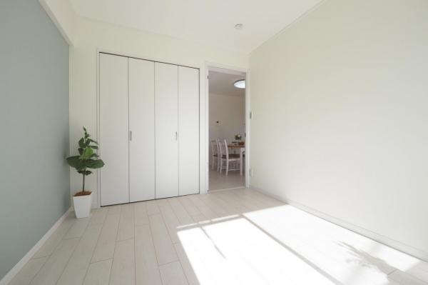 パレ・ドール東所沢2　3階 洋室