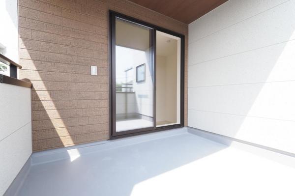 川越市仙波町3丁目　新築一戸建て バルコニー
