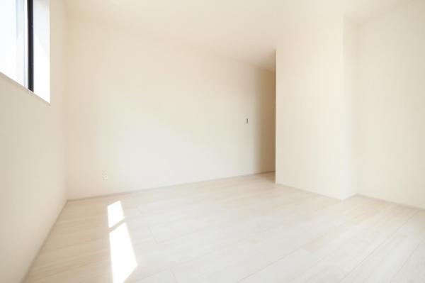 川越市仙波町3丁目　新築一戸建て 洋室