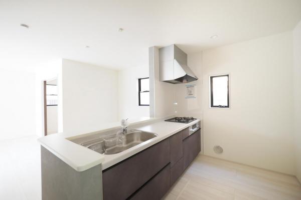 川越市仙波町3丁目　新築一戸建て キッチン