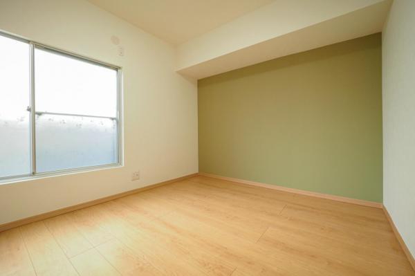 坂戸市西坂戸4丁目　中古一戸建て 洋室