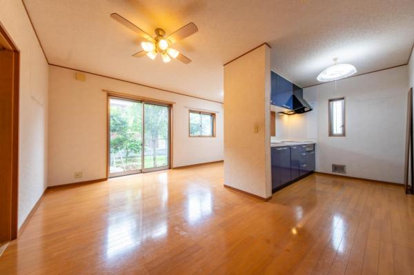 【住協だけのお預かり物件】日高市大字駒寺野新田　中古一戸建て ダイニングキッチン