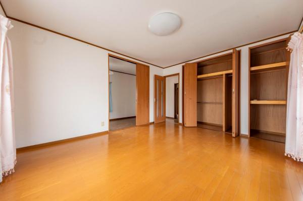 【住協だけのお預かり物件】狭山市大字下奥富　中古一戸建て 寝室