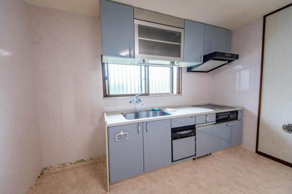 【住協だけのお預かり物件】狭山市大字下奥富　中古一戸建て ダイニングキッチン