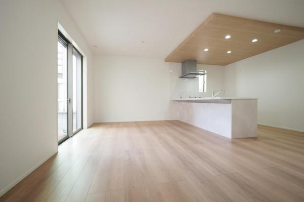 所沢市けやき台1丁目　新築一戸建て リビング