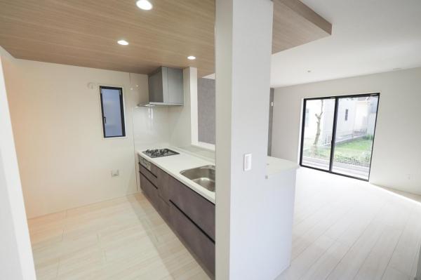 入間市扇台2丁目　新築一戸建て 