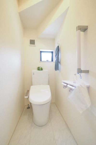 狭山市鵜ノ木　新築一戸建て トイレ