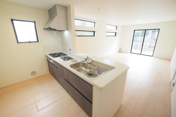 狭山市鵜ノ木　新築一戸建て キッチン