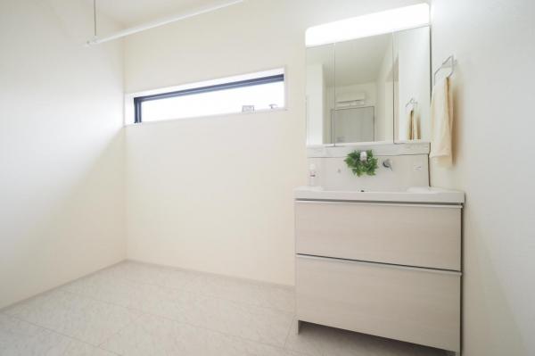 狭山市鵜ノ木　新築一戸建て 洗面化粧台