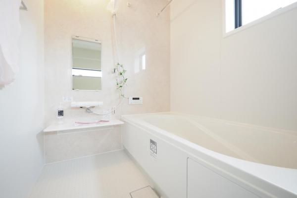 狭山市鵜ノ木　新築一戸建て 浴室