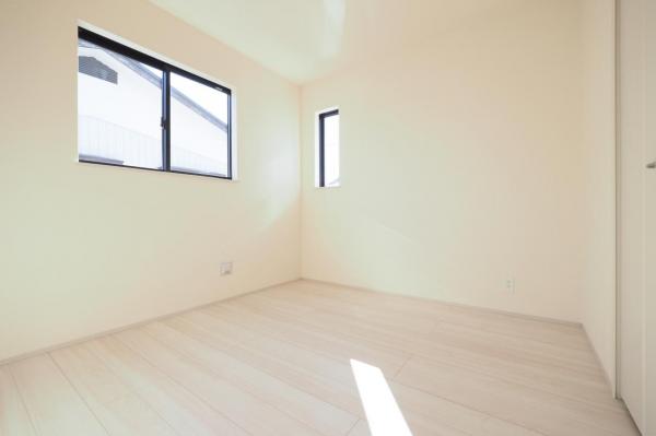 狭山市大字北入曽　新築一戸建て 洋室