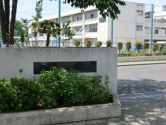 東村山市立八坂小学校