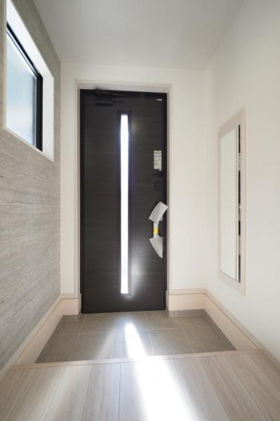 朝霞市三原5丁目　新築一戸建て 玄関